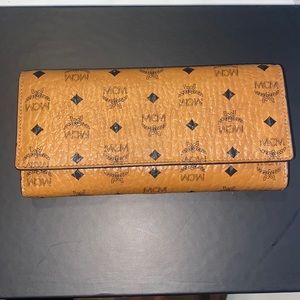 MCM wallet